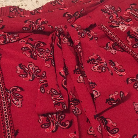 ❤️ Bandanna Shorts ♥️ Tie Front ❤️ - Picture 4 of 8